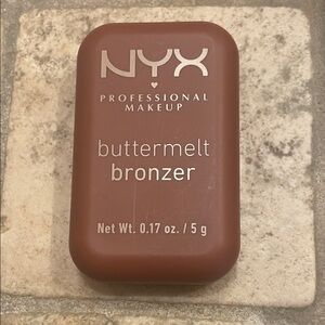 NYX Buttermelt Bronzer in Butta Dayz